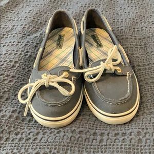 Sperry boat shoes